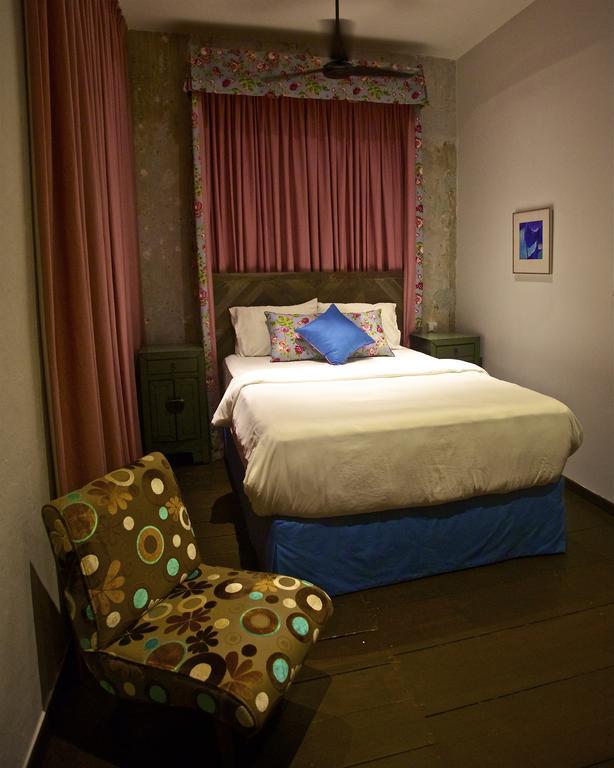 Rabbit Carrot Gun Lejlighedshotel Singapore Værelse billede