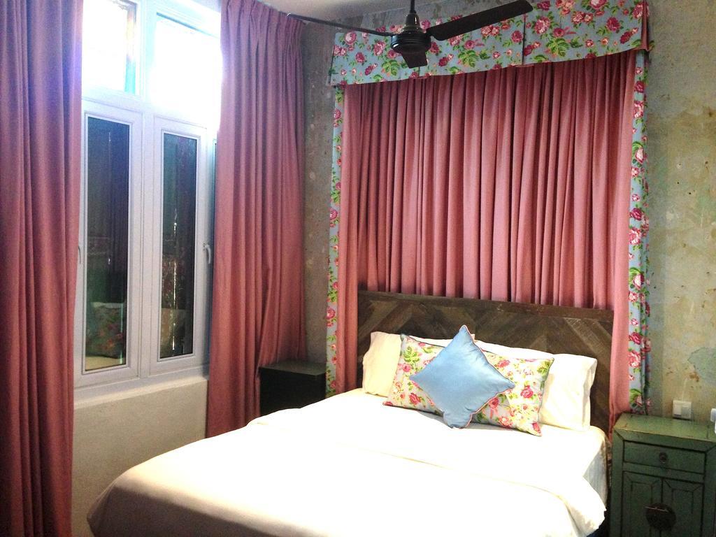 Rabbit Carrot Gun Lejlighedshotel Singapore Værelse billede